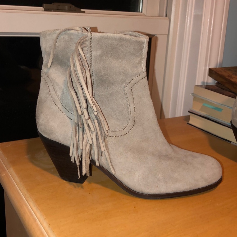 Grey heels